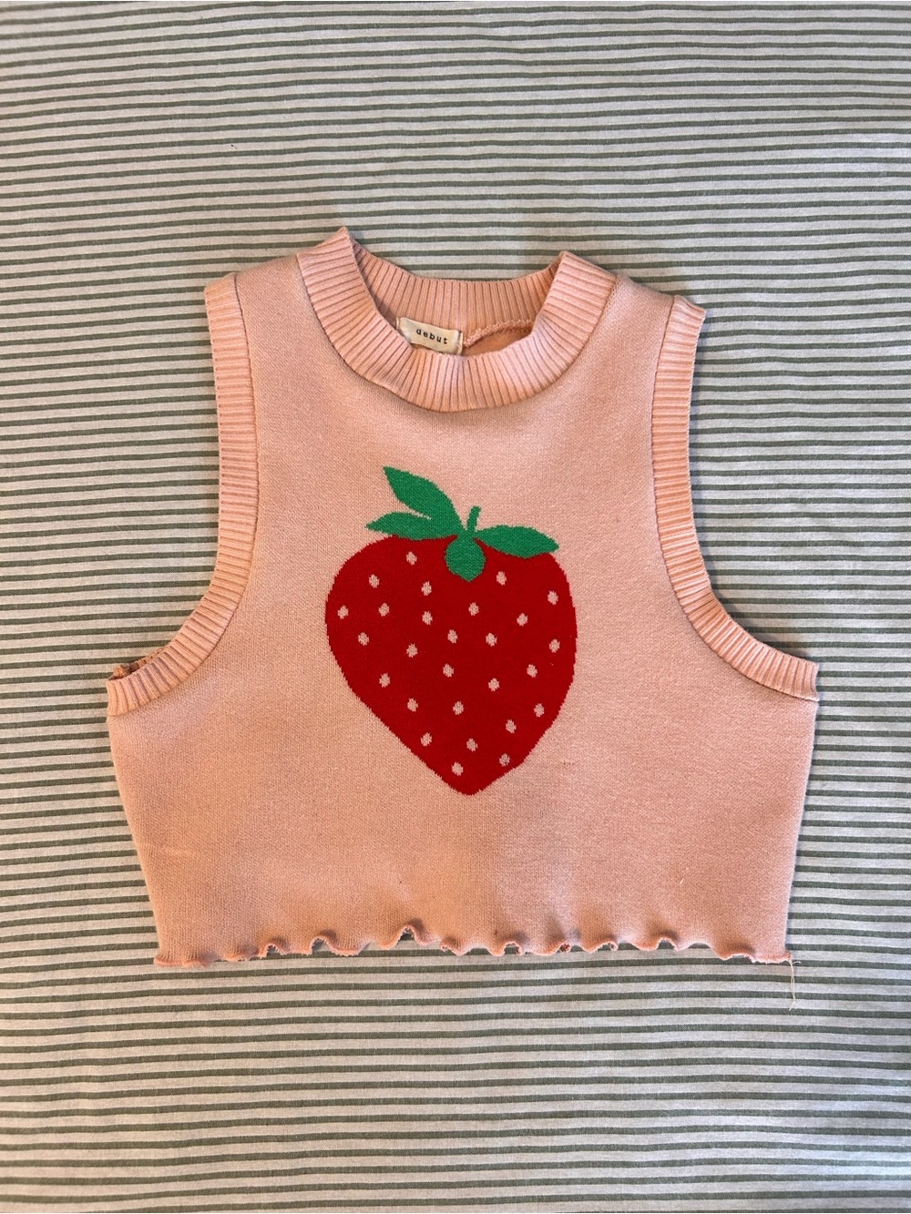 debut Pink Cropped Tank with Red Strawberry Graphic